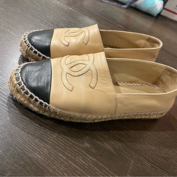Chanel Espadrille 36 Leather Cap Toe Cc Flats - Picture 5 of 6